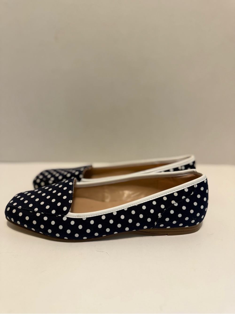 Bandolino Liberty 2 navy white polka dot slip-on round toe flats ladies 7.5 M